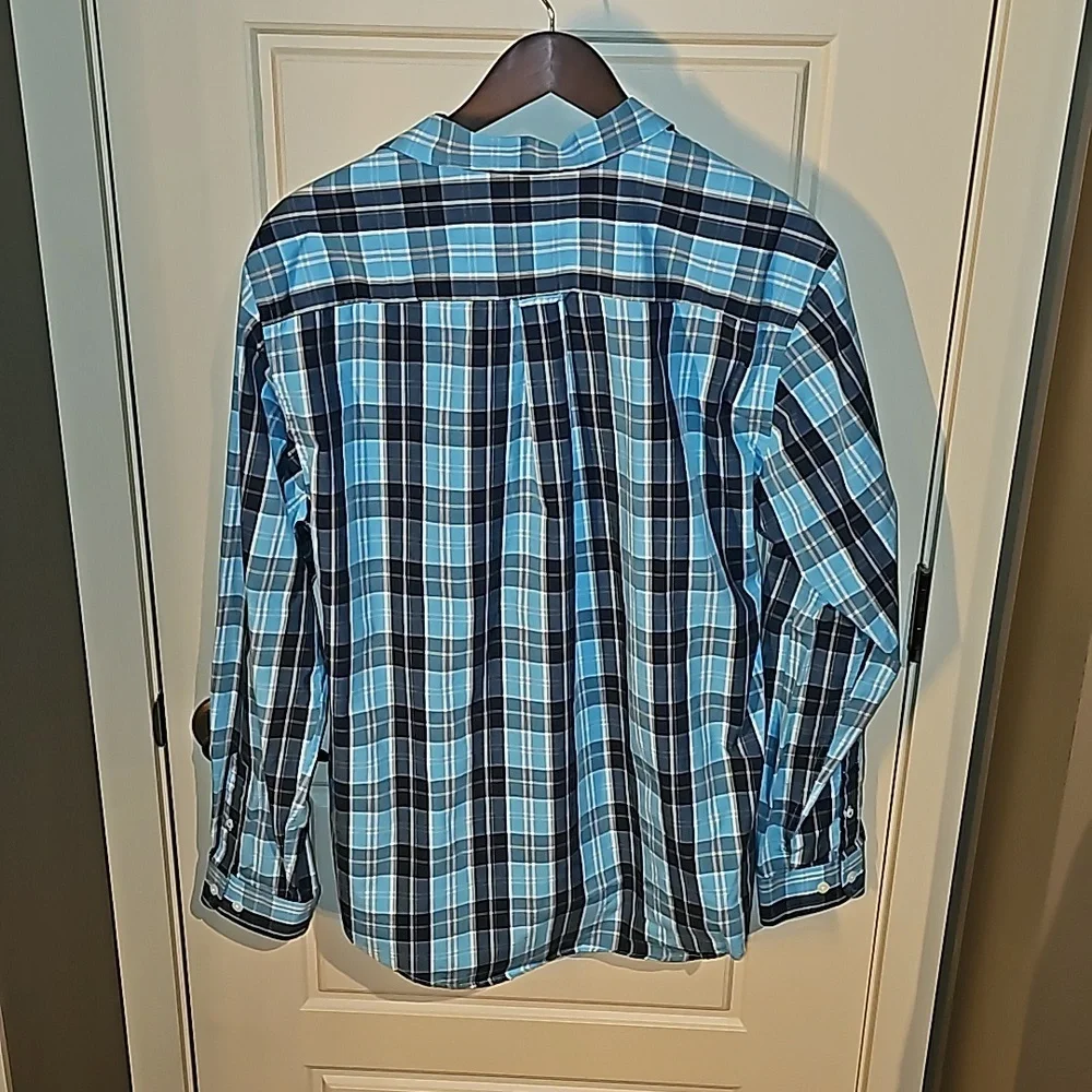 CONSENSUS men's plaid button-up Size L - Picture 4 of 5